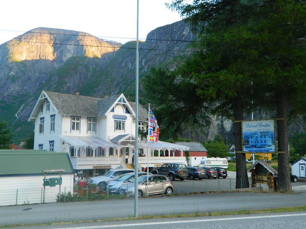 Eidfjord Gjestgiveri Экстерьер фото